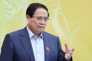 Thủ tướng Phạm Minh Chính phát biểu tại phiên thảo luận tổ, sáng 23-5. Ảnh: QUANG PHÚC