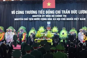 Cộng đồng người Việt, bạn bè quốc tế bày tỏ tiếc thương nguyên Chủ tịch nước Trần Đức Lương