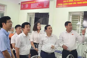 Bí thư Thành ủy Hưng Yên Phạm Huy Bình chỉ đạo việc vận hành các Trung tâm Phục vụ hành chính công của các phường, xã mới