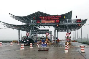 Dự án BOT cầu Thái Hà sụt giảm doanh thu thu phí, cần được tháo gỡ