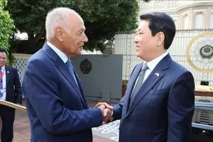 Chủ tịch nước Lương Cường thăm và phát biểu chính sách tại Liên đoàn Arab