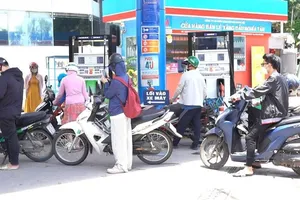 Chiều nay 7-8, giá xăng tăng lần 2 liên tiếp