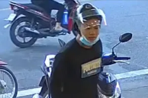 Bắt hai thanh niên giật dây chuyền khách mua bánh mì