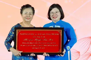 TPHCM tôn vinh nhà giáo tiêu biểu qua 50 năm đổi mới giáo dục