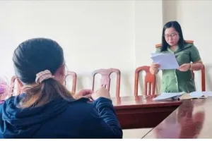 Thông tin sai sự thật về mưa lũ, 2 người phụ nữ bị phạt 15 triệu đồng