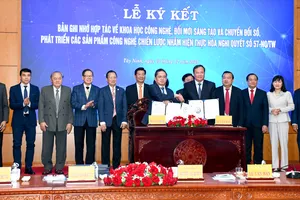 Lãnh đạo tỉnh Tây Ninh và Tập đoàn CT Group thực hiện nghi thức ký kết hợp tác