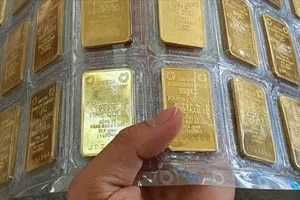 Vàng miếng SJC chiều nay 15-12 vượt 157 triệu đồng/lượng