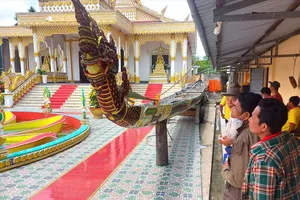 Ghe ngo: Chiều sâu văn hóa phum sóc