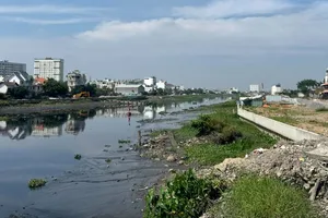 TPHCM: Kiểm tra, xử nghiêm vi phạm trong hoạt động nạo vét