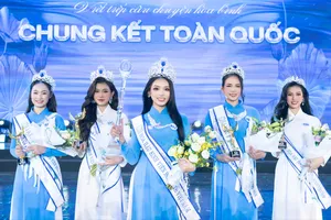 Các thí sinh đoạt giải tại đêm chung kết