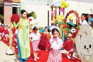 At a festival (Photo: SGGP)