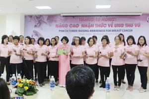 Healed former cancer patients give advise to fresh patients