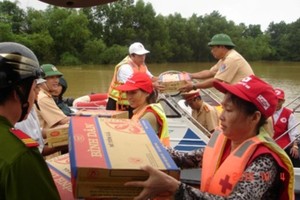 Urgent reliefs sent to locals in storm-hit provinces