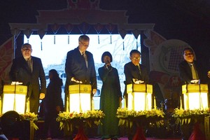 Solar-power system for public lighting in Hoi An