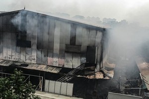 VIDEO: No one dies in blaze in Hanoi market