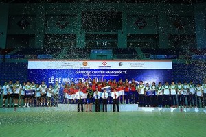 At the award ceremony (Photo: VNA)