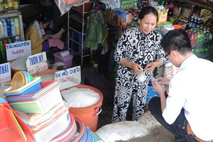 A grocery stores in Binh Chanh District (Photo: SGGP)