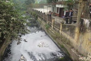 Wastewater from some firms has contaminated Hung Yen’s river and canal systems