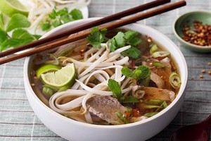 Pho on the Hau River and 500 other dishes were selected as one of the best dishes in Lonely Planet’s new book "Ultimate Eatlist: The World’s Top 500 Food Experiences...Ranked". (Photo: baoquangninh.vn)
