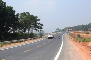 The Hoa Lac-Hoa Binh highway was opened to traffic on October 10 (Photo: VNA)