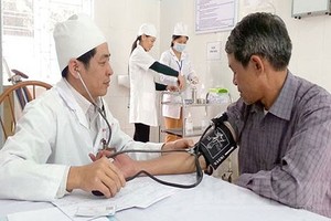 Vietnam’s health sector takes heed to grass-root clinics in treating NCDs