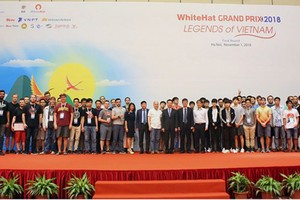 The awards ceremony of WhiteHat Grand Prix 2018 in the Vietnam National Convention Center in Hanoi. Photo by T.B