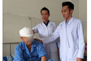 Surgeons perform scalp reattachment on woman after labor accident