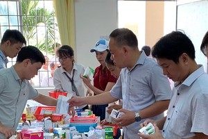 Medical check-up, drugs provided gratis to poor residents in Ca Mau Province