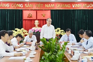 Secretary of Ho Chi Minh City Party Committee Nguyen Thien Nhan at the meeting (Photo: SGGP)