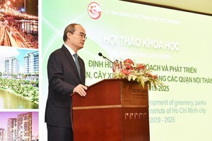 HCMC Party Chief Nguyen Thien Nhan is delivering his speech in the conference. (Photo: SGGP)