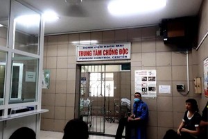 Mercury test on reporters, residents after fire in vacuum flask company