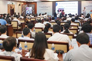 The training session on AI and its application. Photo by PCWorld