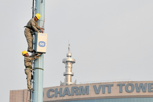 MobiFone is installing 5G equipment (Photo: SGGP)