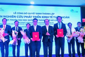 At the launching ceremony of the institute (Photo: SGGP)