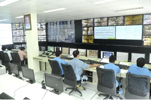 The urban traffic management center will transfer all violating cases to police wardens for imposing fines (Photo: SGGP)