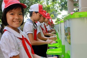 UNICEF proposed Vietnamese government to fund for sanitation, hygiene facilities (Photo: SGGP)