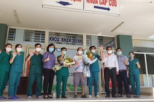 The last Covid-19 patient is discharged from the makeshift hospital (Photo: SGGP)