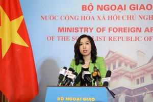 Spokesperson for the foreign ministry Le Thi Thu Hang answered reporters' questions during a press briefing in Hanoi on Thursday ( VNA/VNS Photo).