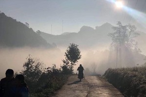 Ice covers mountains in the North region (Photo: SGGP)