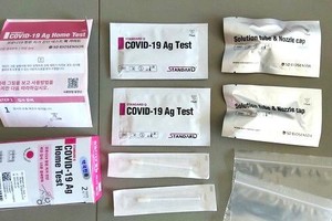 Germany presents more rapid test kits to Vietnam