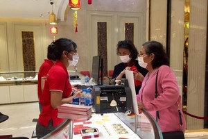 Vietnam Report announces top 10 prestigious retailers in 2021