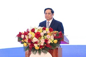 PM directs not to make it difficult for returnees for Tet celebration