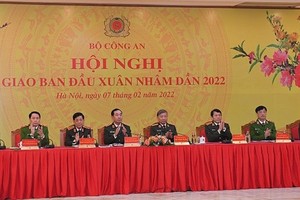 Minister urges to speed up investigation of corruption cases