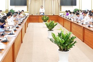 HCMC People's Committee asks to remove difficulties, accelerate disbursement 