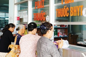 Hospitals in HCMC short of medicines