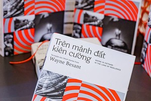 Book writes about foreigner’s love for Vietnam 