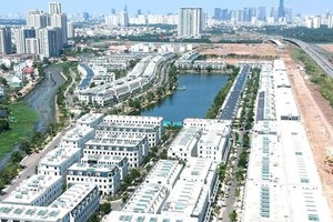 Real estate developers easier to mobilize capital than other industries