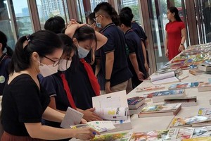 Workshop on compiling, publishing textbooks held by Education Ministry