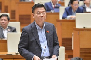 Death penalty for those accepting VND1 billion bribes up: Minister 