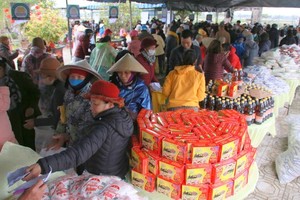 Disadvantaged locals buy essential items without paying money